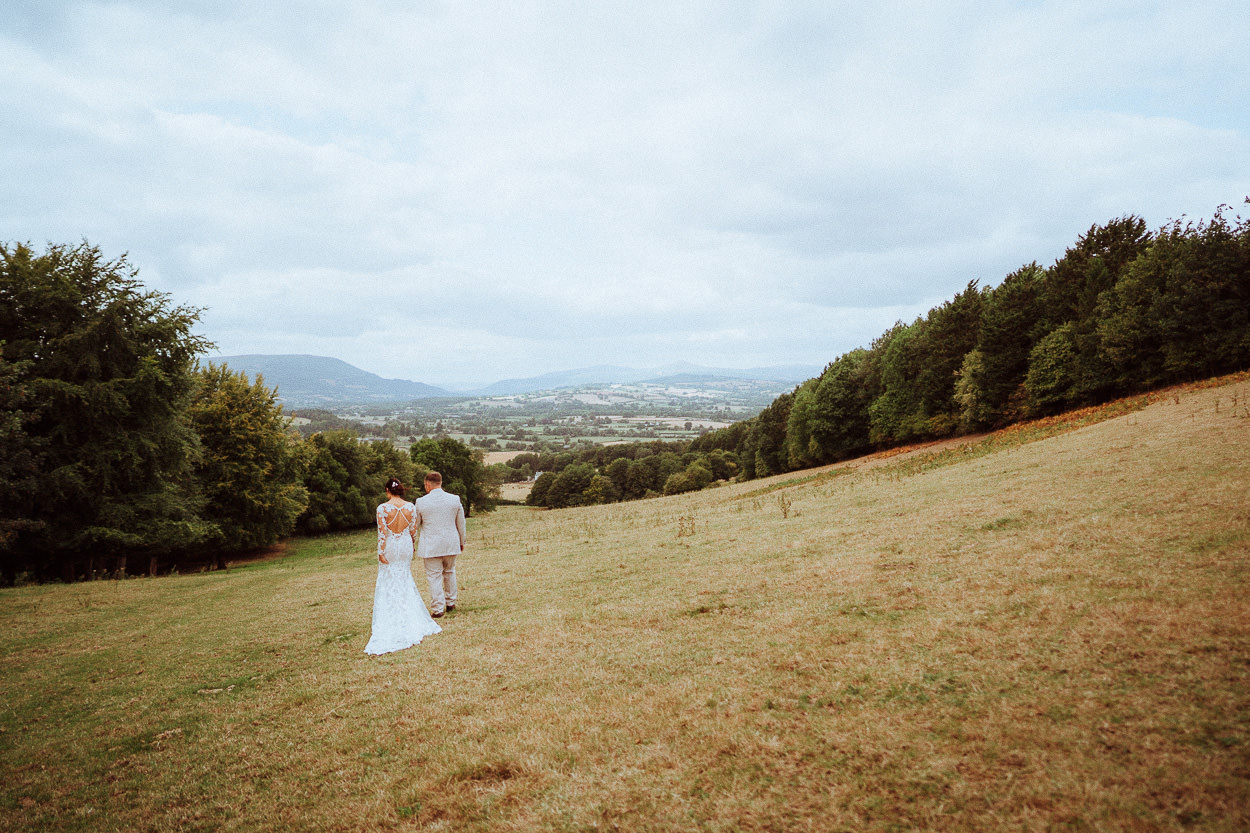 SANT FFRAED HOUSE WEDDING PHOTOGRAPHY 054 SANT FFRAED HOUSE WEDDING PHOTOGRAPHY 054